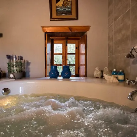 Casa Felicia-the Castle Mansion Монемвазия