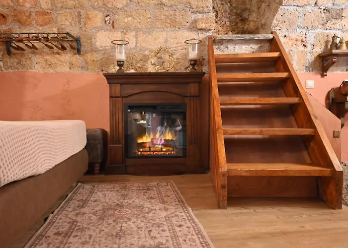 Casa Felicia-the Castle Mansion